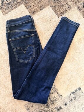 Levi's Deep Indigo Women's Skinny Jeans